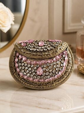 Vintage-Inspired Gold Evening Clutch with Pink and Clear Crystal Kundons